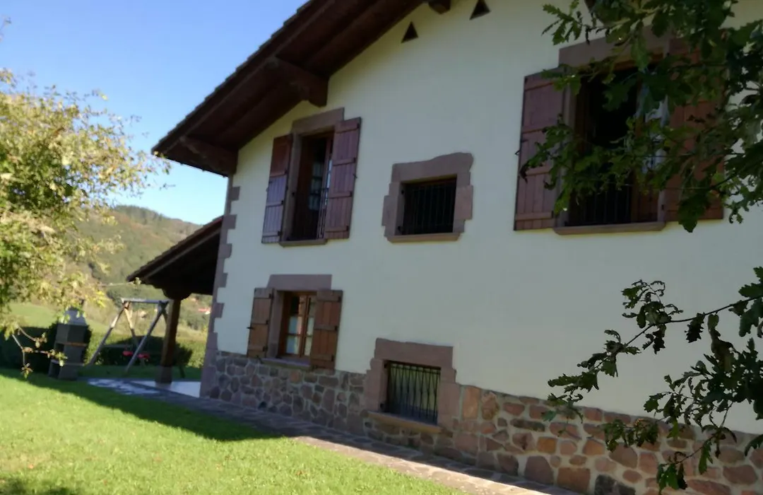 Casa Exkanda Etxea-1